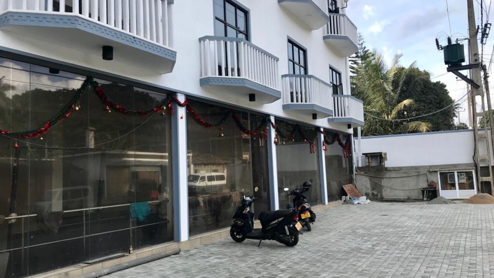 Kandy, Kandy, 3 Rooms Rooms,15 BathroomsBathrooms,Office,For Rent,1101